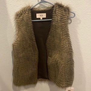 Faux fur vest. Size small